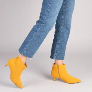 styles dernier cri MiMaO ShopOnline OUTFIT – Bottines élégantes à Talon Kitten JAUNE 19