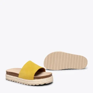 acheter en ligne MiMaO ShopOnline FRAISE – Mules Pour Fille JAUNE 19