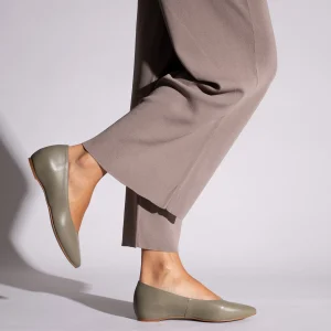 soldes de Noël MiMaO ShopOnline URBAN COMPENSÉ – Chaussures Compensées échancrées En V TAUPE 19